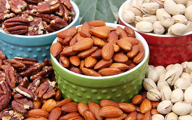 آجیل بخورید اما زیاده‌روی نکنید